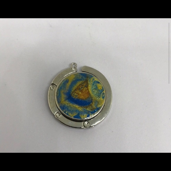 Pyramid Travel Companion: Handmade Blue & Gold Acrylic Resin Purse Hook - Picture 4 of 5